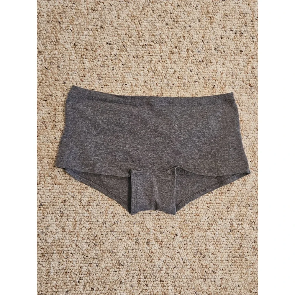 VICTORIA SECRETS Lucky Clover Novelty Boy Shorts Underwear Gray‎ Cheeky Panties